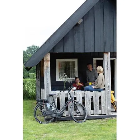 Houtlodge 18 Persons 부투이젠