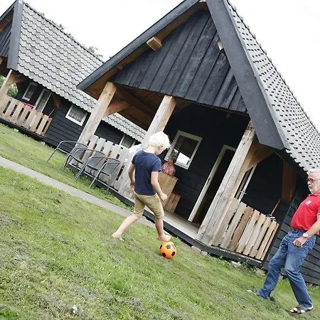 Houtlodge 18 Persons *